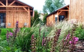 Kwitnące Jabłonie. Całoroczne Domki Wypoczynkowe